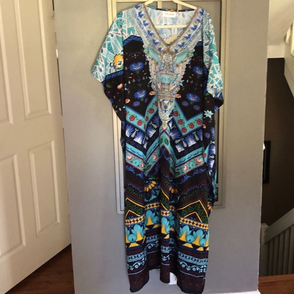 Miss Lavish London Blue Print, kimono kaftan loungewear. Free size. ￼plus